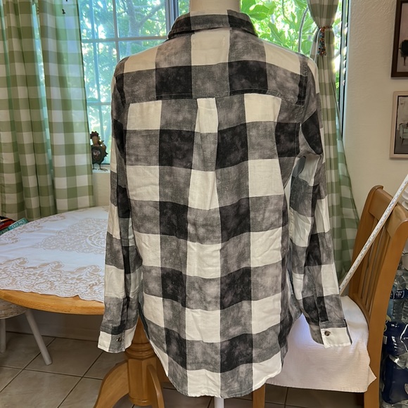 🩷HOST PICK🩷Hollister California Women’s Long Sleeve Blouse Medium EUC - Picture 3 of 10